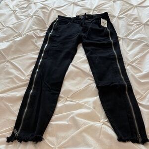 DL1961 Black Jeans with Zipper Accents